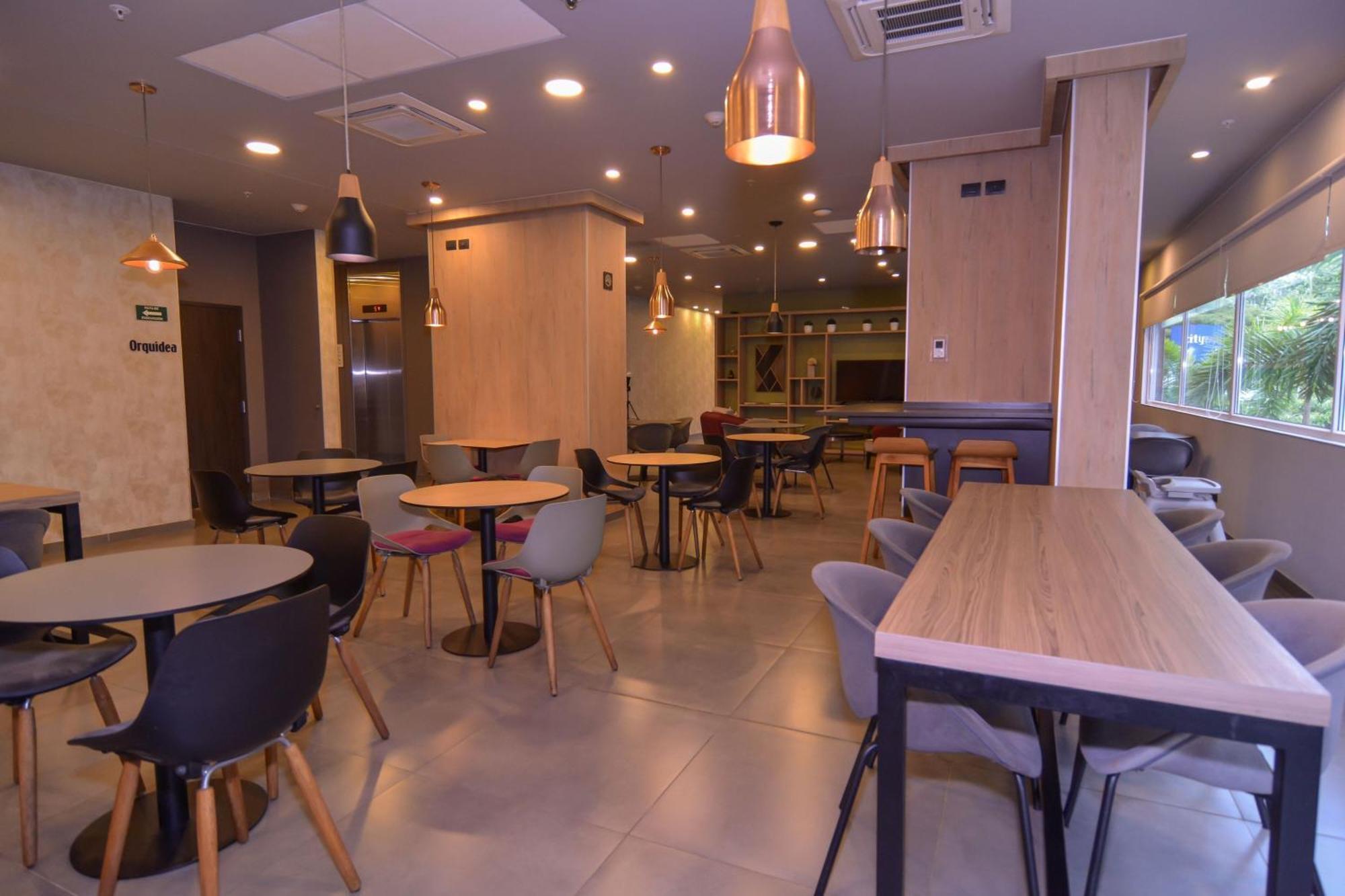 City Express Plus By Marriott Medellin Colombia Exterior photo