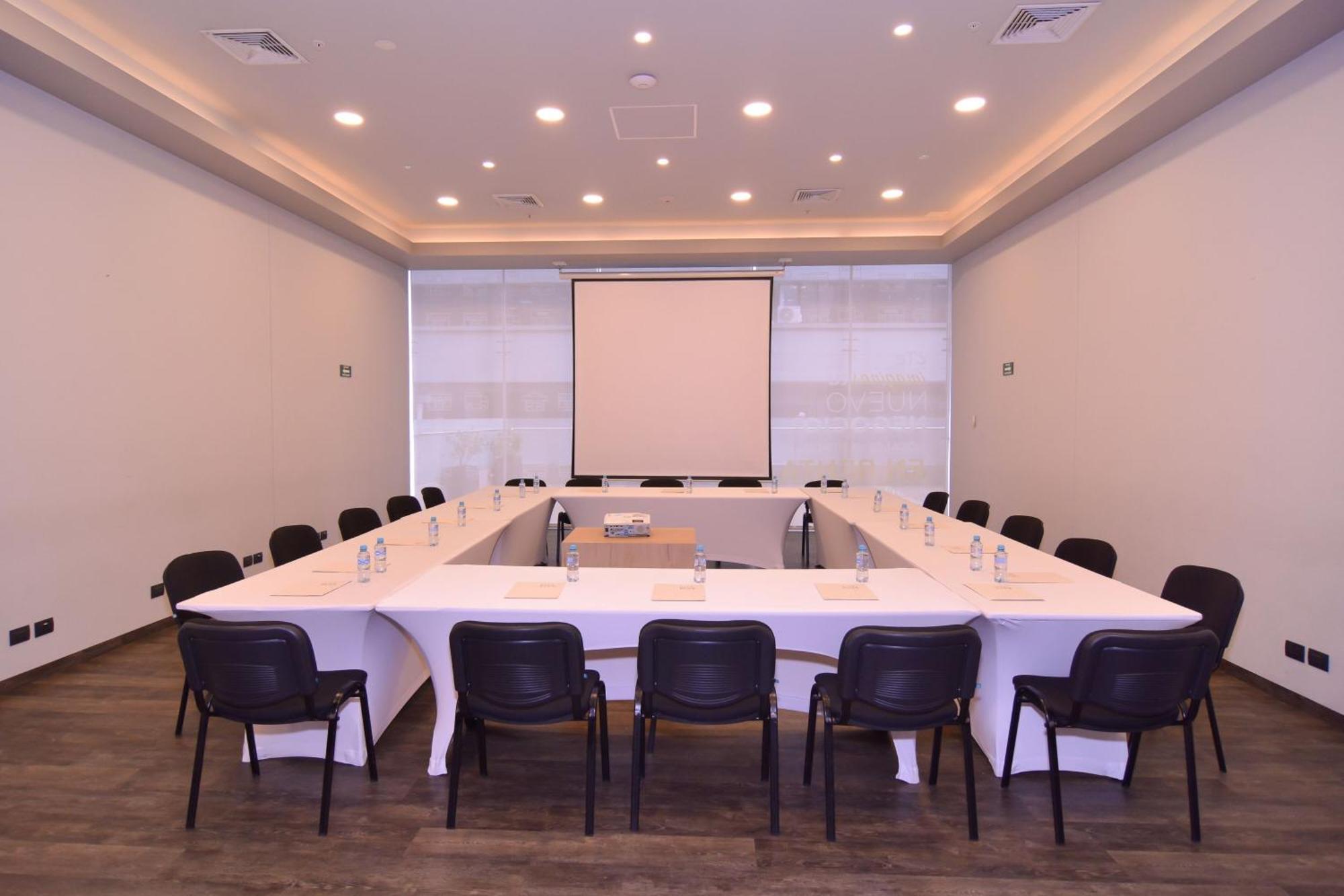 City Express Plus By Marriott Medellin Colombia Exterior photo