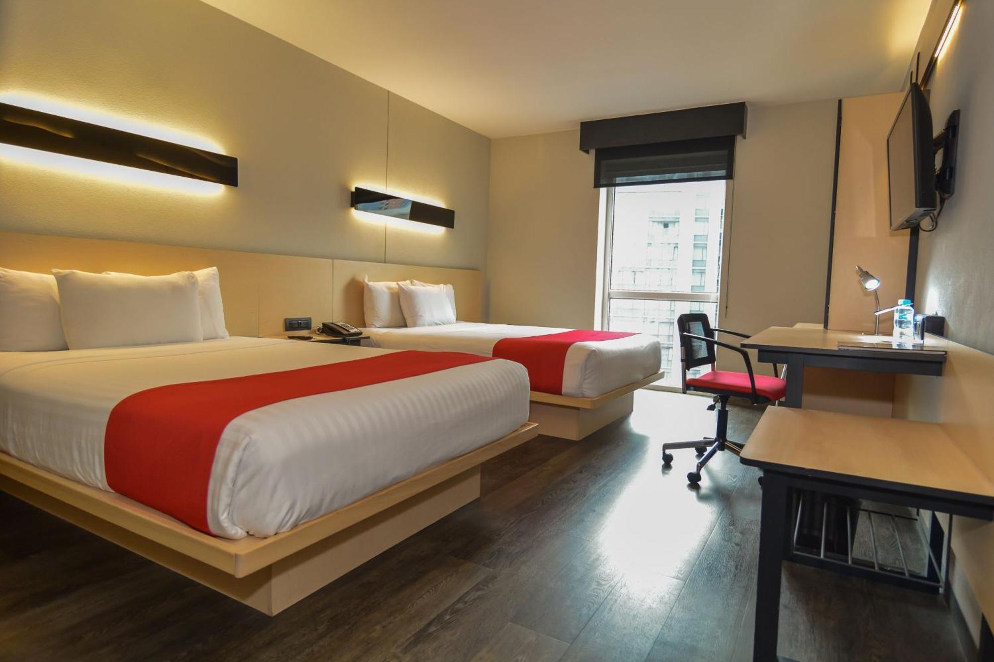 City Express Plus By Marriott Medellin Colombia Exterior photo