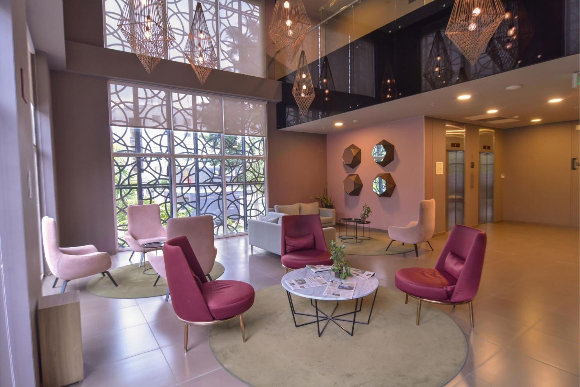 City Express Plus By Marriott Medellin Colombia Exterior photo