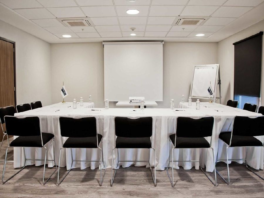City Express Plus By Marriott Medellin Colombia Exterior photo